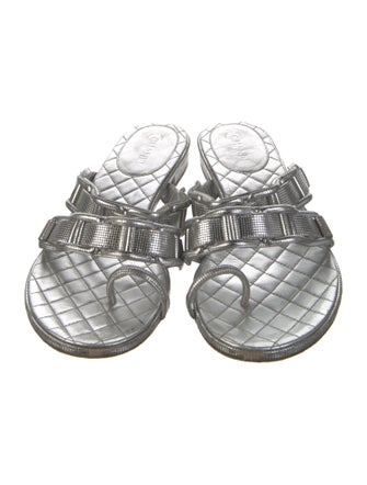 Chanel Interlocking CC Logo Patent Leather Slides