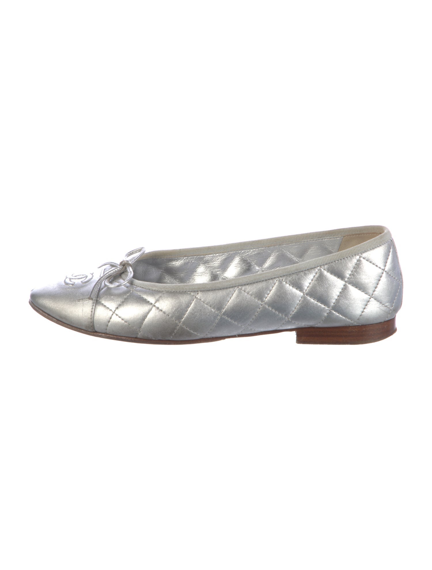 Chanel Interlocking CC Logo Calfskin Ballet Flats