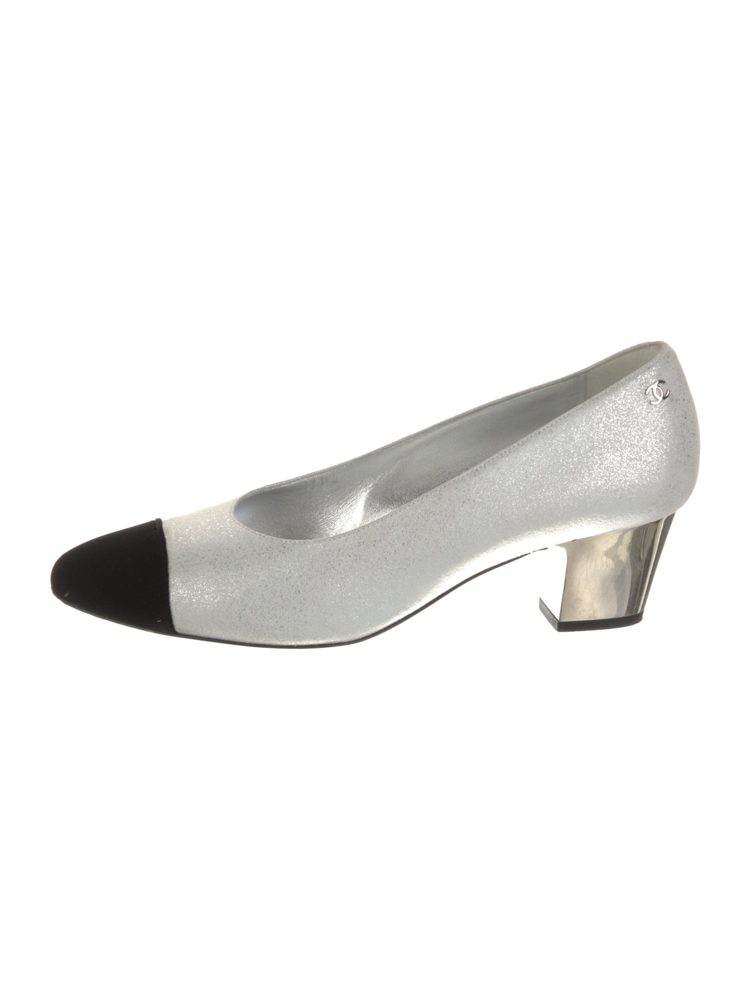 Chanel 2018 Interlocking CC Logo Pumps