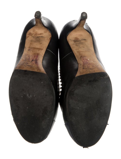 Chanel Interlocking CC Logo Lambskin Pumps