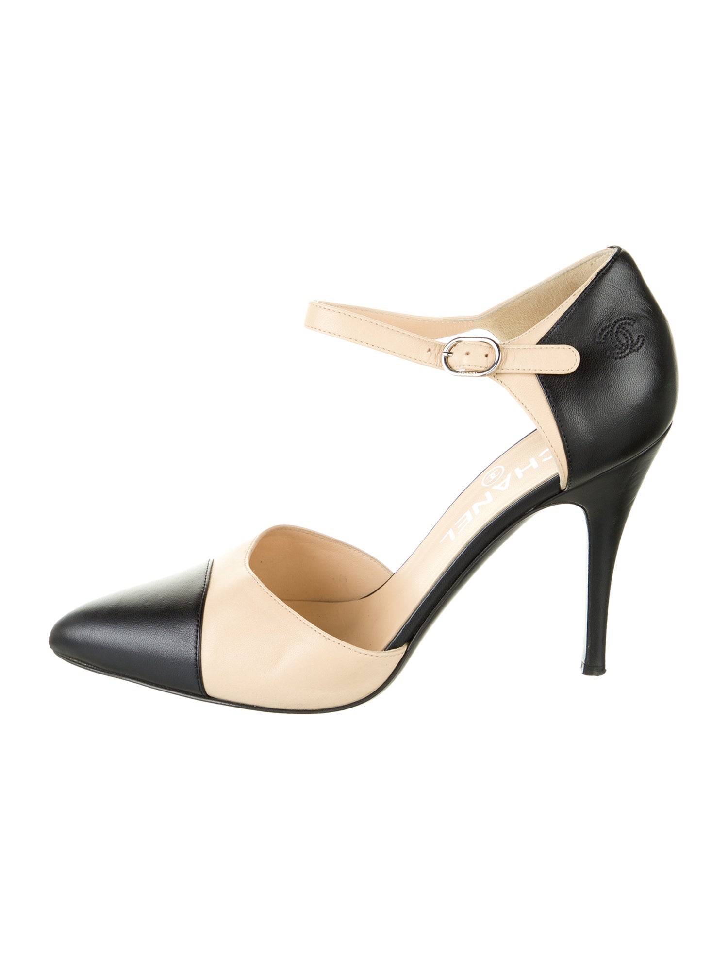 Chanel 2013 Interlocking CC Logo D'Orsay Pumps