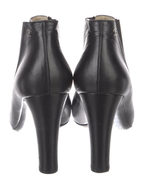 Chanel g29804 Interlocking CC Logo Chelsea Boots