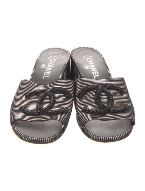 Chanel 2019 Interlocking CC Logo Slides