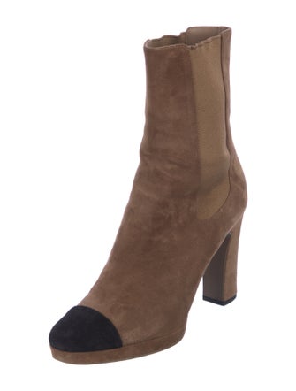 Chanel 2020 Interlocking CC Logo Boots