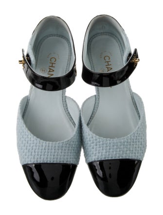 Chanel 2021 Interlocking CC Logo Flats