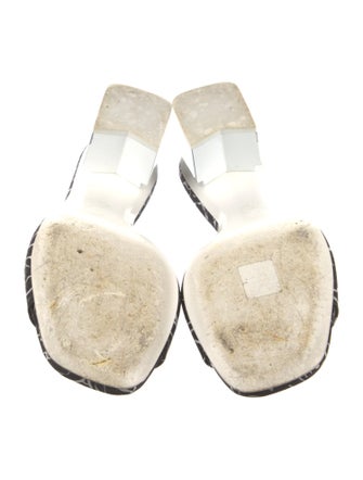 Chanel 2022 Interlocking CC Logo Slides