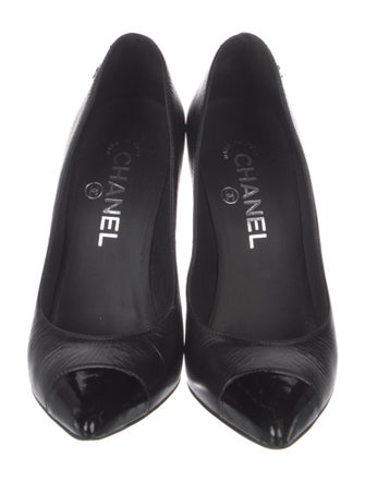 Chanel 2014 Interlocking CC Logo Pumps