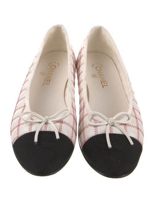 Chanel 2024 Interlocking CC Logo Flats