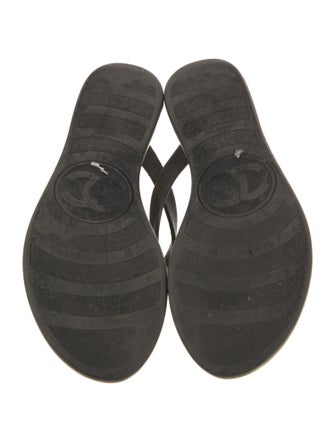 Chanel Interlocking CC Logo Rubber Flip Flops