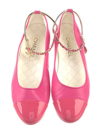 Chanel 2022 Interlocking CC Logo Flats