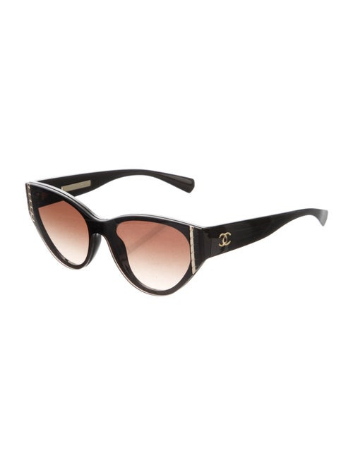 Chanel Interlocking CC Logo Cat-Eye Sunglasses