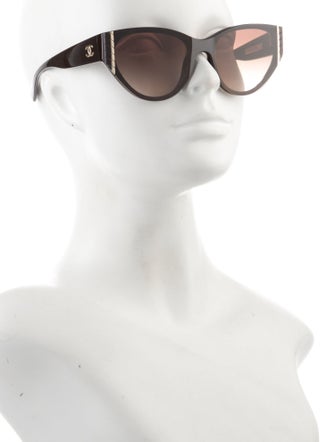 Chanel Interlocking CC Logo Cat-Eye Sunglasses