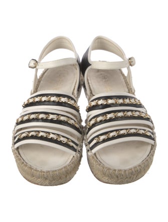 Chanel 2020 Interlocking CC Logo Espadrilles