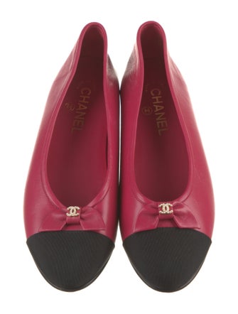 Chanel 2023 Interlocking CC Logo Flats