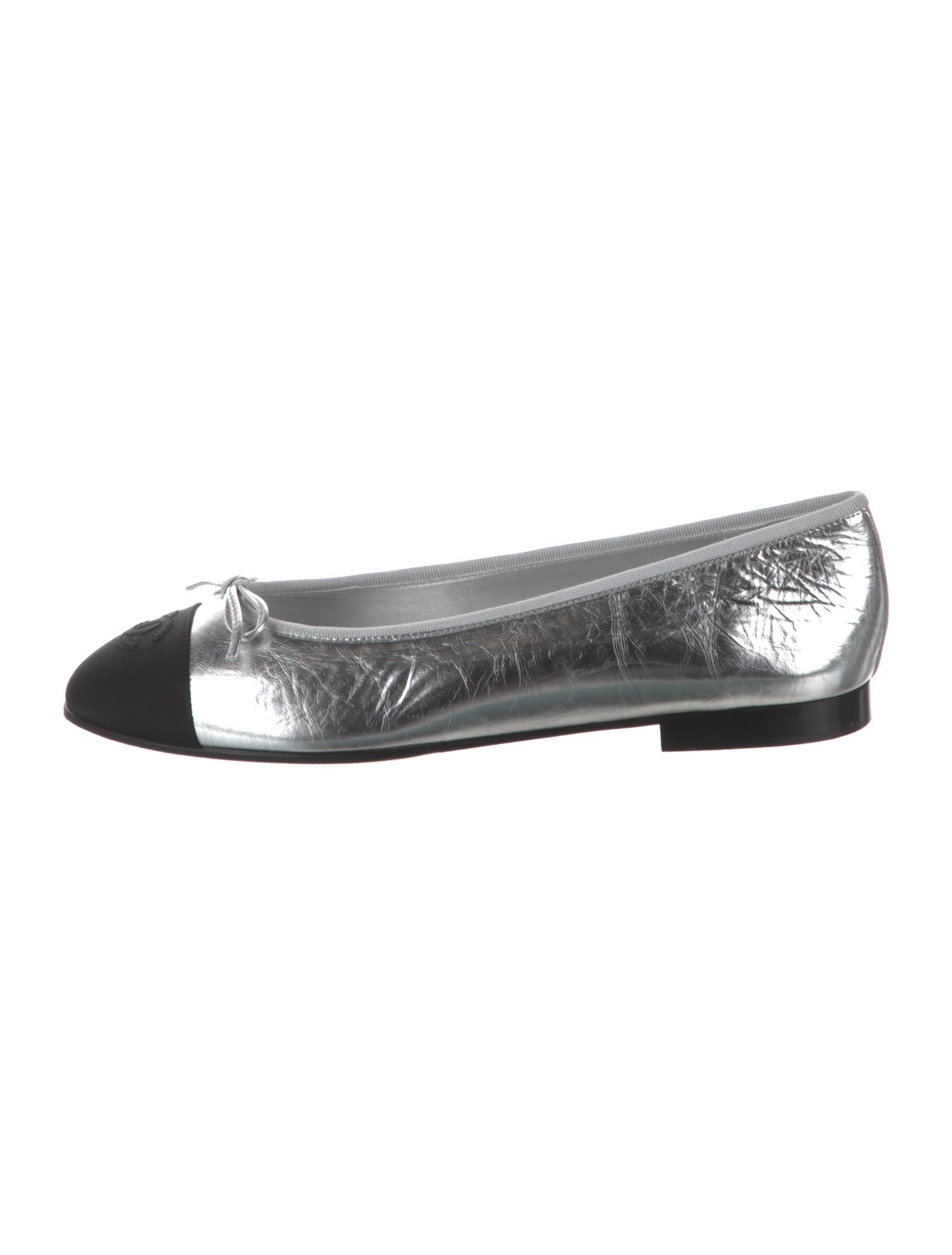 Chanel Interlocking CC Logo Leather Ballet Flats