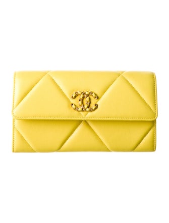 Chanel Interlocking CC Logo Lambskin Trifold Wallet