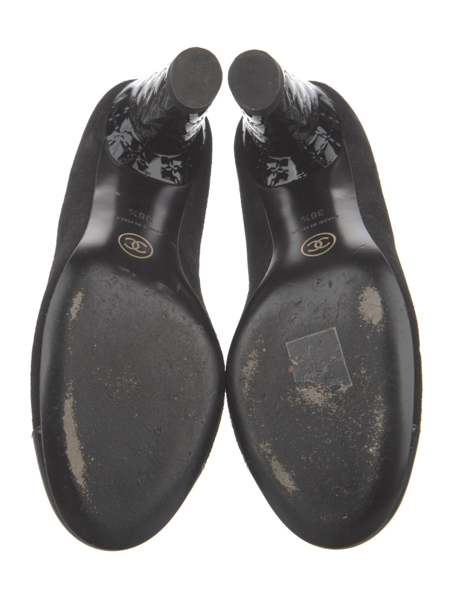 Chanel 2019 Interlocking CC Logo Pumps