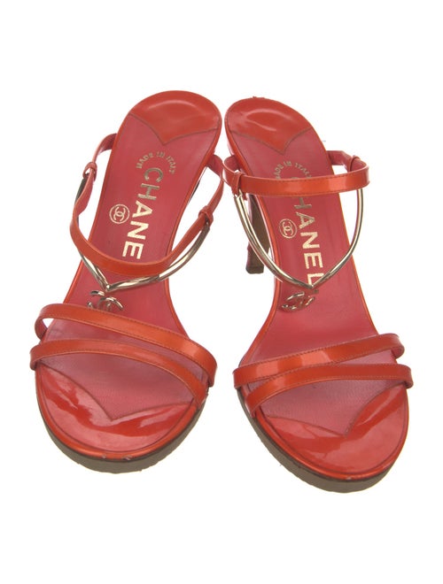 Chanel Interlocking CC Logo Patent Leather Slides