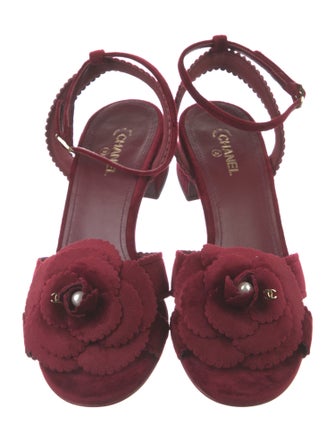 Chanel 2024 Interlocking CC Logo Slingback Sandals