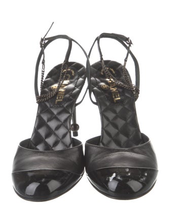 Chanel 2001 Interlocking CC Logo Slingback Pumps