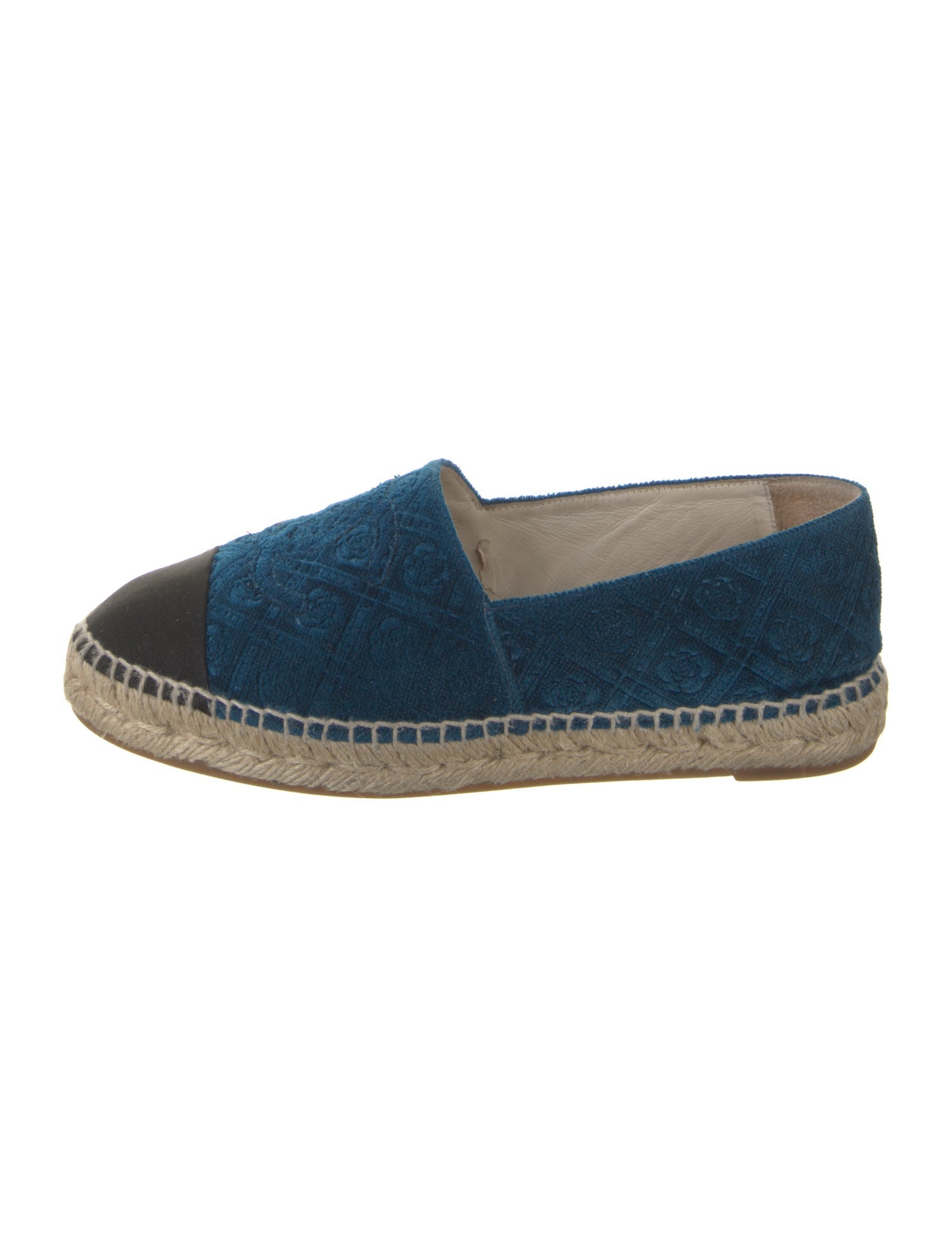 Chanel 2017 Interlocking CC Logo Espadrilles