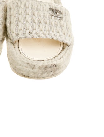 Chanel 2022 Interlocking CC Logo Espadrilles