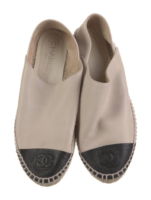 Chanel 2017 Interlocking CC Logo Espadrilles
