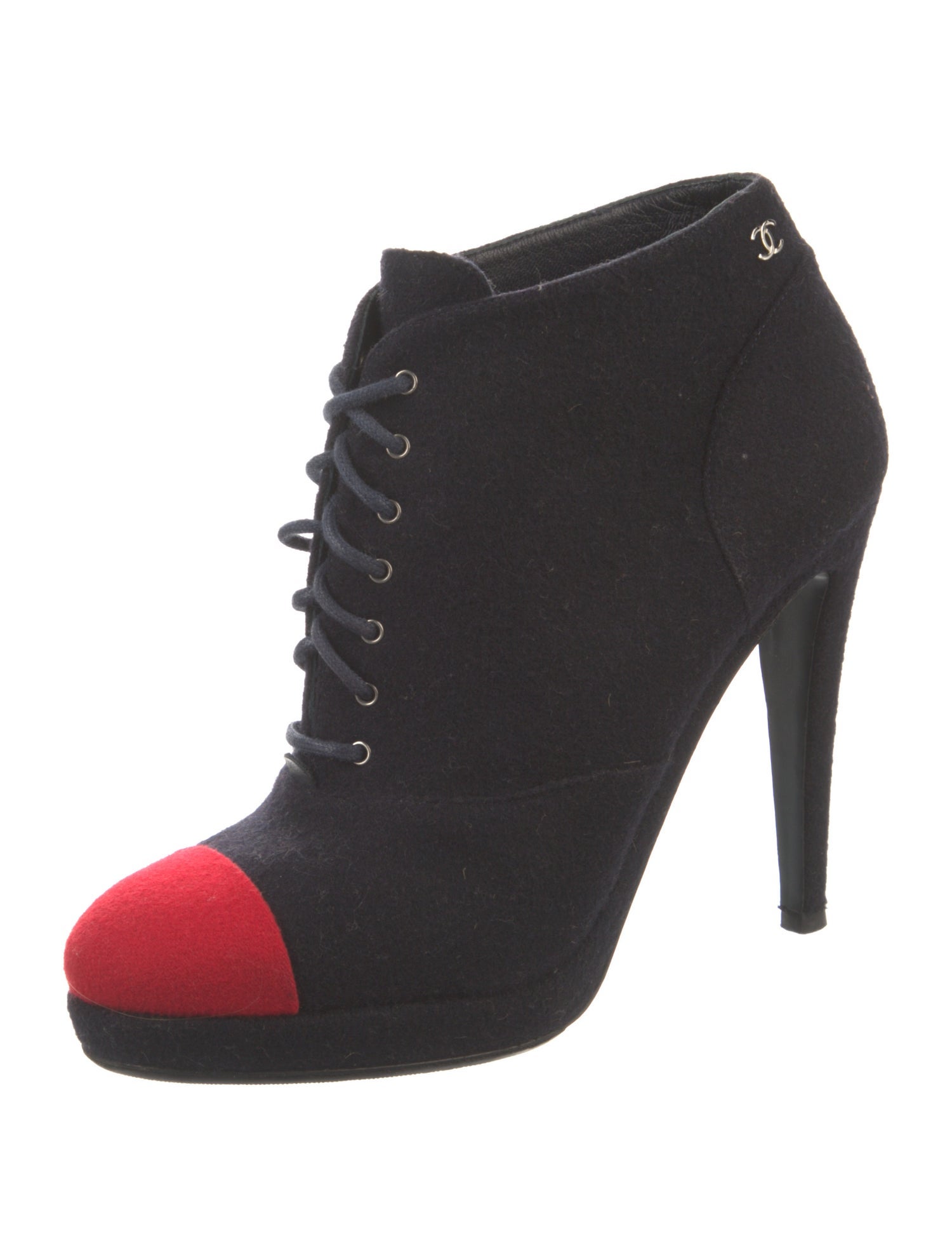 Chanel 2014 Interlocking CC Logo Pumps