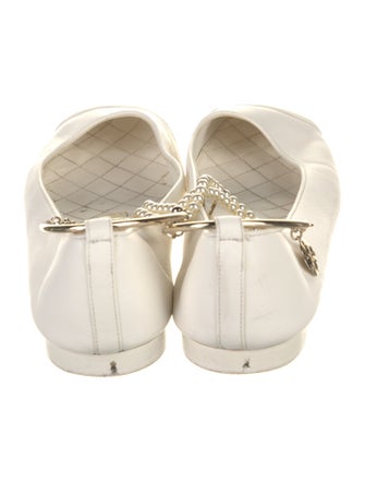 Chanel Interlocking CC Logo Leather Ballet Flats