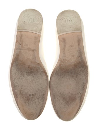 Chanel Interlocking CC Logo Leather Ballet Flats