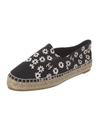Chanel 2022 Interlocking CC Logo Espadrilles