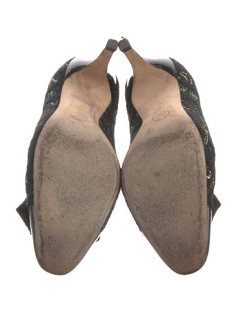 Chanel 2015 Interlocking CC Logo Pumps