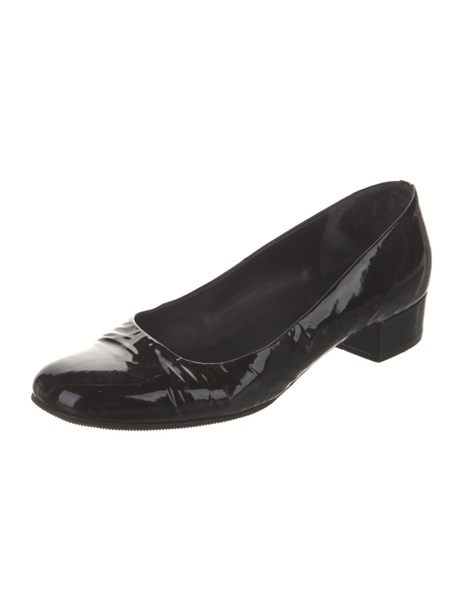 Chanel Interlocking CC Logo Patent Leather Pumps