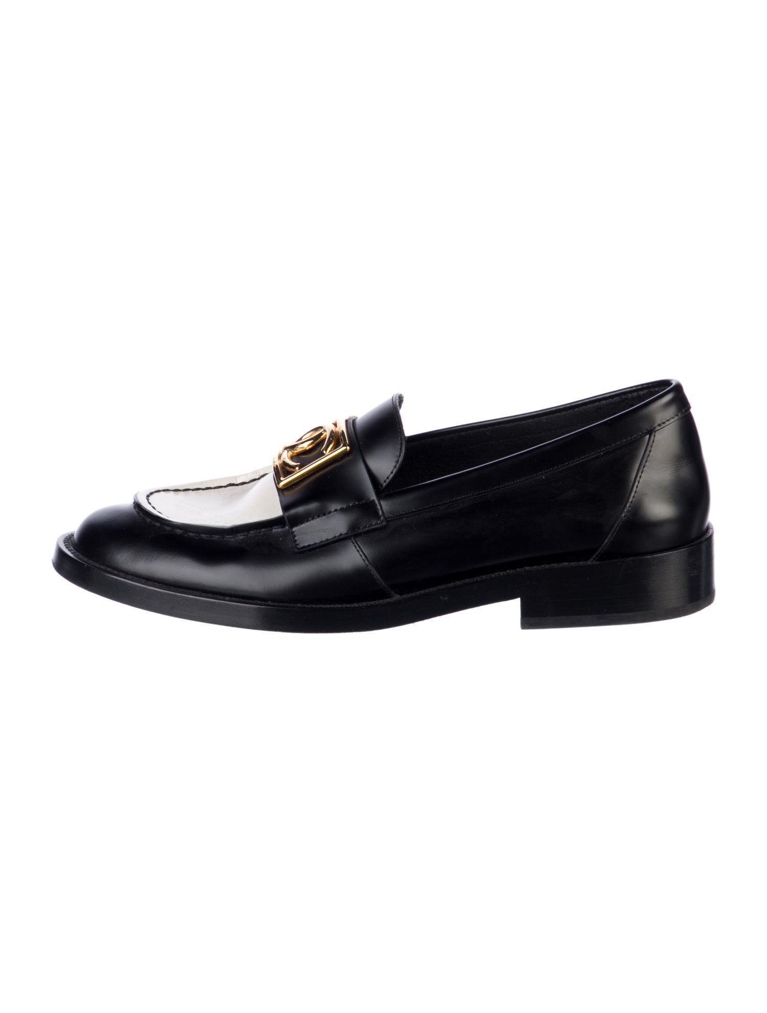 Chanel 2023 Interlocking CC Logo Loafers