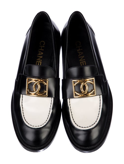 Chanel 2023 Interlocking CC Logo Loafers