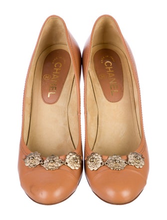 Chanel 2012 Interlocking CC Logo Pumps