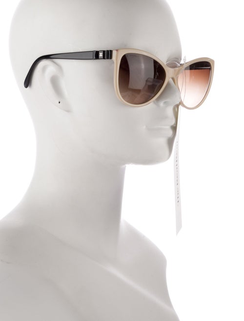 Chanel Interlocking CC Logo Cat-Eye Sunglasses