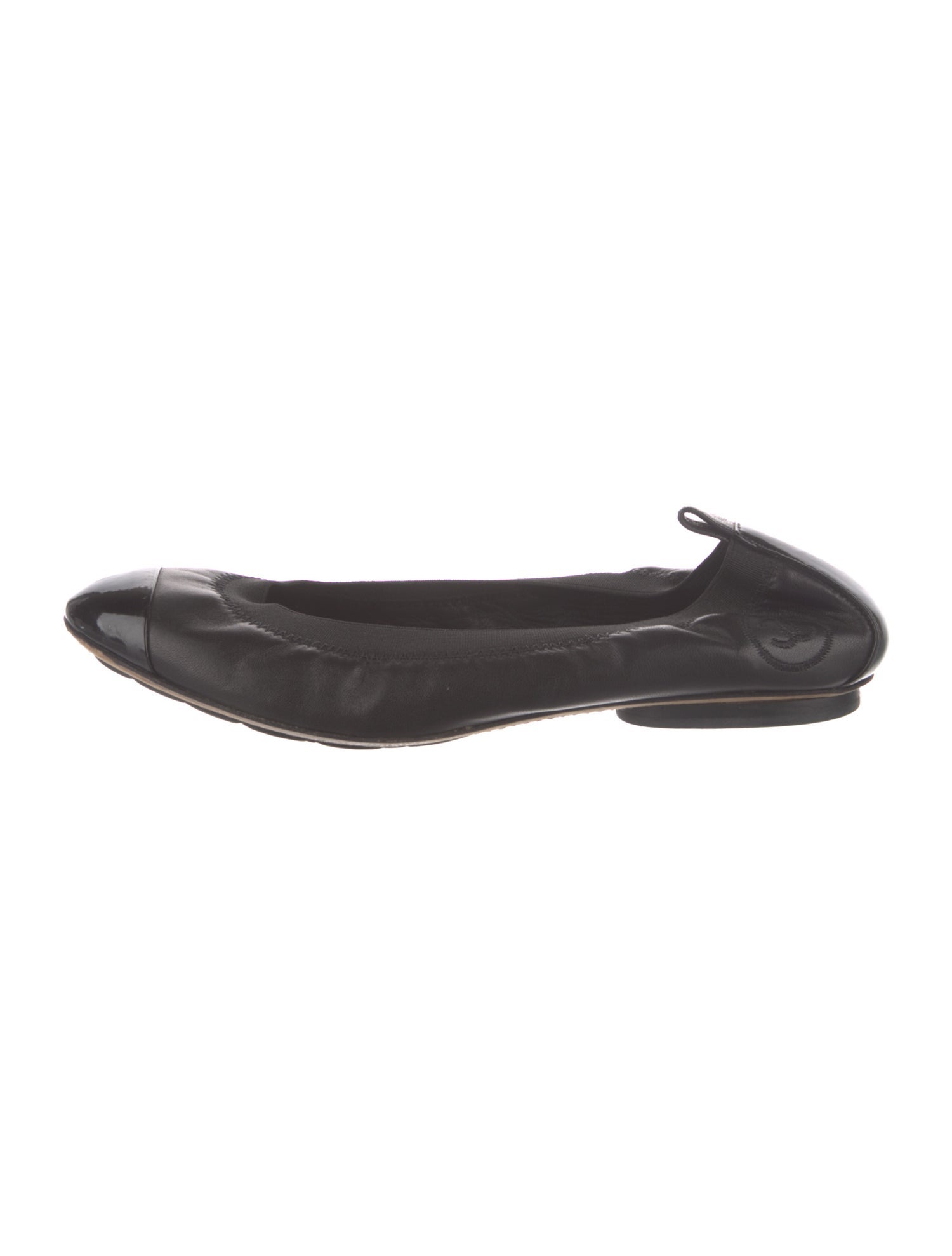 Chanel Interlocking CC Logo Leather Flats