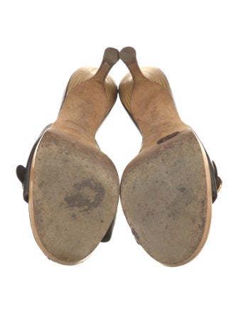 Chanel Wooden Interlocking CC Logo Slides