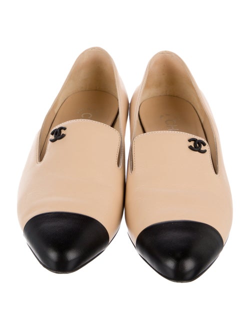 Chanel 2018 Interlocking CC Logo Loafers