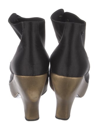 Chanel 2010 Interlocking CC Logo Lace-Up Boots