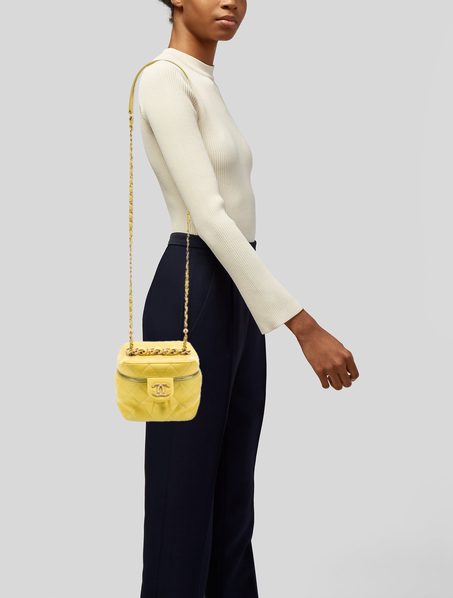 Chanel 267 Small CC Vanity Case