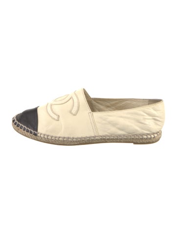 Chanel Flats Interlocking CC Logo Leather Espadrilles IT 38 | 8