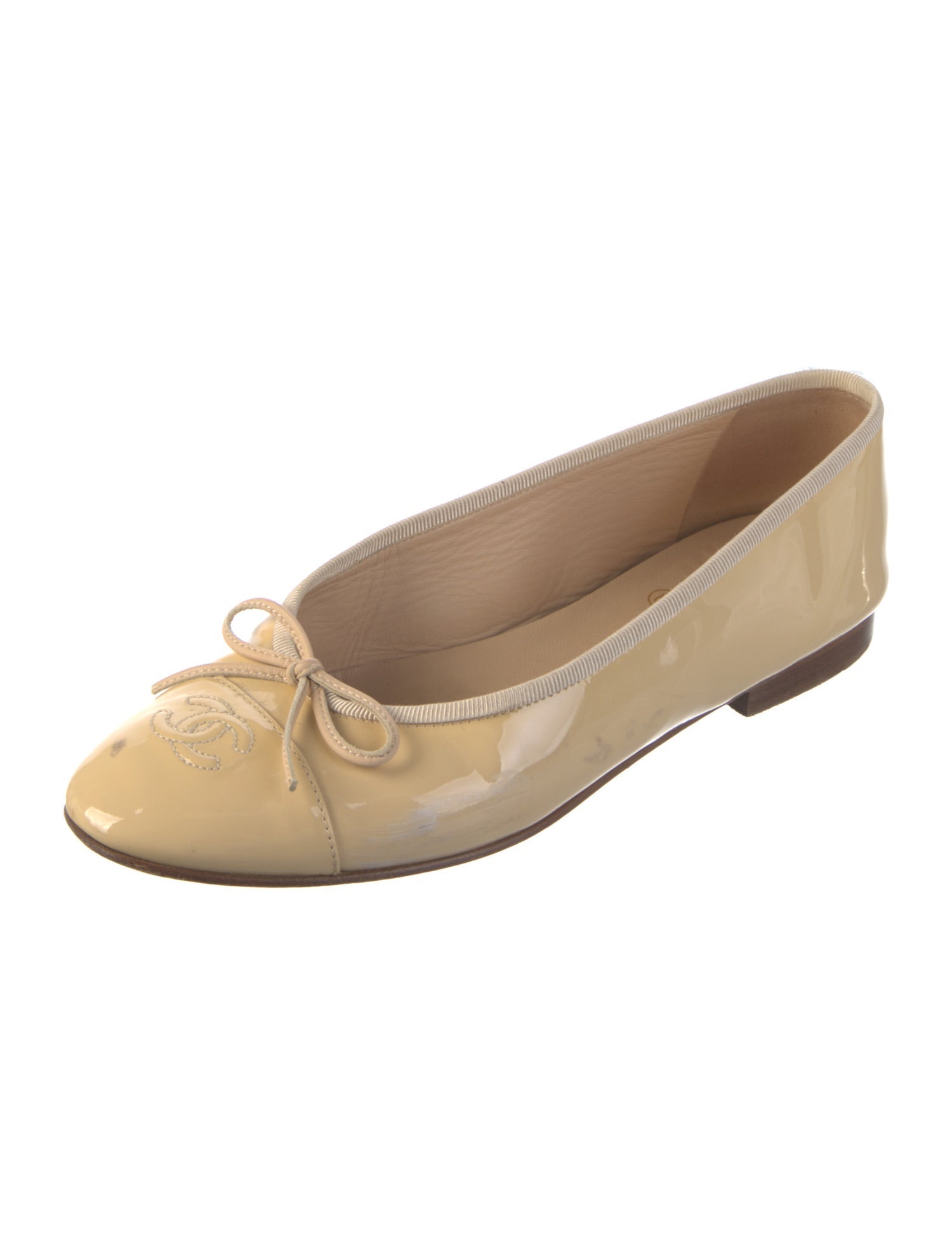 Chanel Interlocking CC Logo Patent Leather Ballet Flats