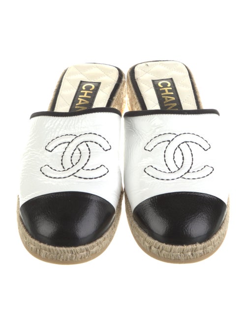 Chanel 2023 Interlocking CC Logo Espadrilles
