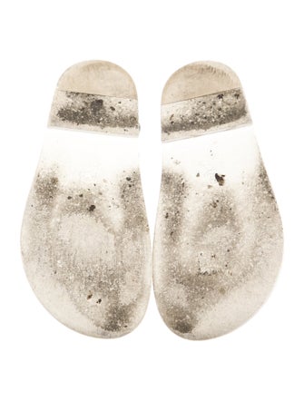 Chanel 2022 Gate No. 5 Slides