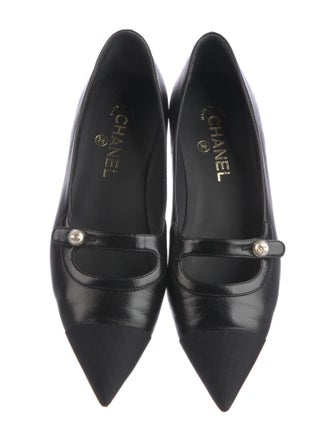 Chanel 2024 Interlocking CC Logo Flats