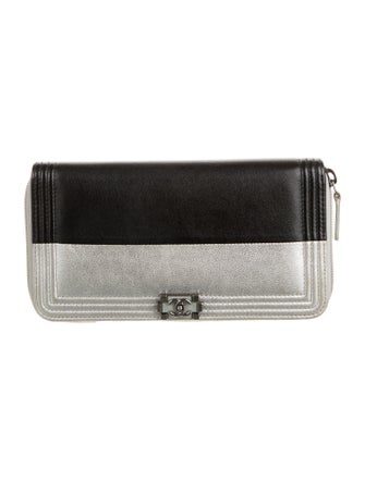 Chanel 2015-2016 Interlocking CC Logo Continental Wallet