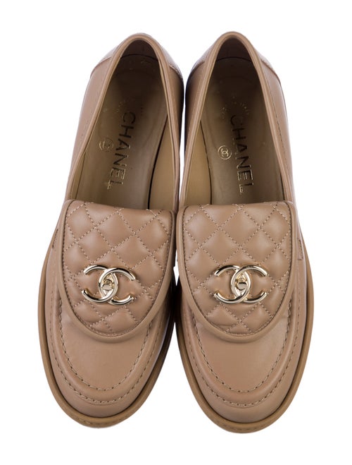 Chanel 2022 Interlocking CC Logo Loafers