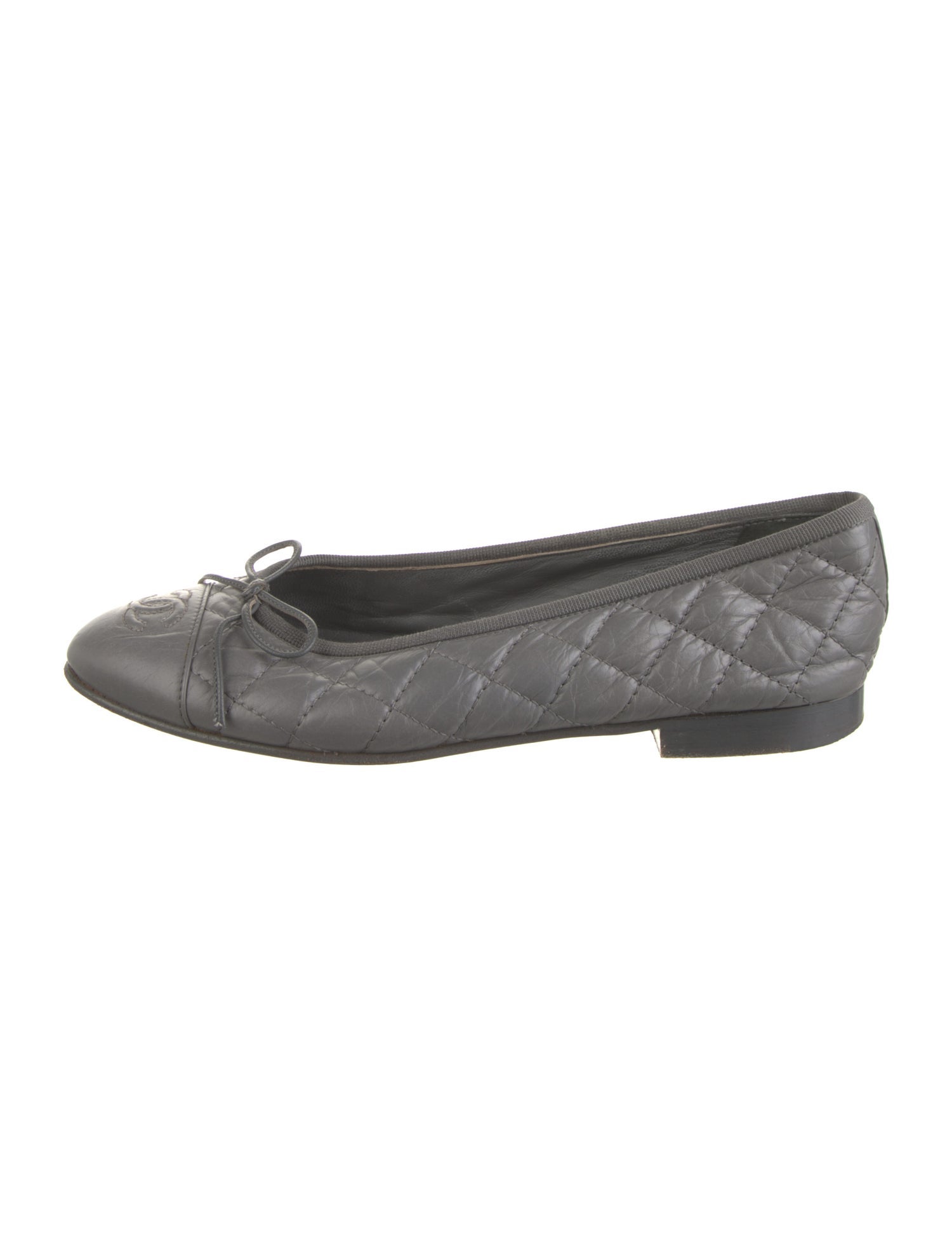 Chanel Interlocking CC Logo Leather Ballet Flats